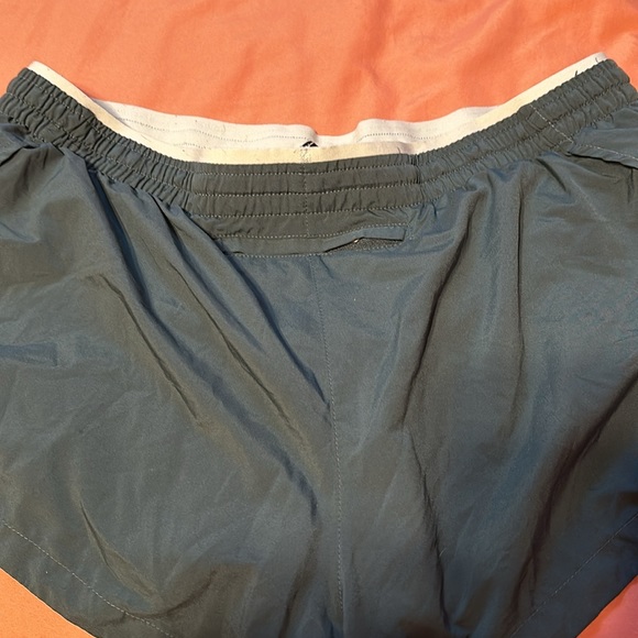 Nike running shorts - Picture 3 of 3